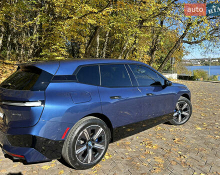 Синій БМВ iX, об'ємом двигуна 0 л та пробігом 12 тис. км за 72000 $, фото 4 на Automoto.ua