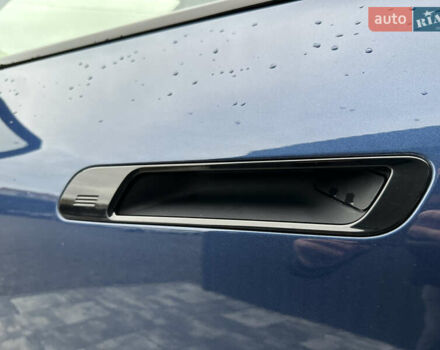 Синій БМВ iX, об'ємом двигуна 0 л та пробігом 18 тис. км за 52500 $, фото 53 на Automoto.ua