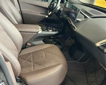 Синий БМВ iX, объемом двигателя 0 л и пробегом 13 тыс. км за 67500 $, фото 28 на Automoto.ua