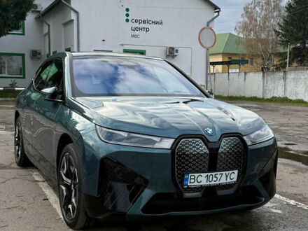 Синій БМВ iX, об'ємом двигуна 0 л та пробігом 28 тис. км за 54000 $, фото 1 на Automoto.ua