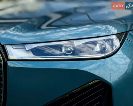 Зеленый БМВ iX, объемом двигателя 0 л и пробегом 45 тыс. км за 59000 $, фото 2 на Automoto.ua