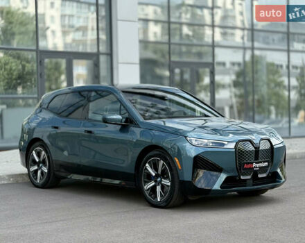 Зеленый БМВ iX, объемом двигателя 0 л и пробегом 45 тыс. км за 59000 $, фото 5 на Automoto.ua