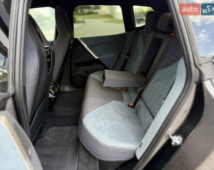 Зеленый БМВ iX, объемом двигателя 0 л и пробегом 45 тыс. км за 59000 $, фото 16 на Automoto.ua