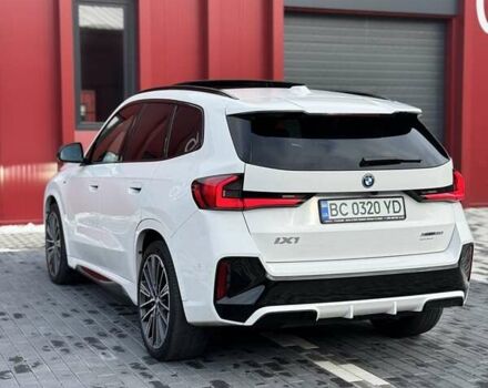 Белый БМВ iX1, объемом двигателя 0 л и пробегом 36 тыс. км за 37800 $, фото 6 на Automoto.ua