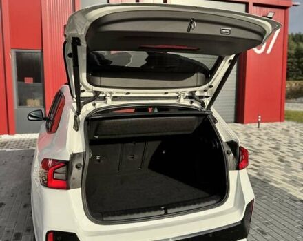 Белый БМВ iX1, объемом двигателя 0 л и пробегом 36 тыс. км за 37800 $, фото 17 на Automoto.ua