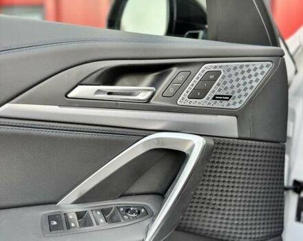 Белый БМВ iX1, объемом двигателя 0 л и пробегом 36 тыс. км за 37800 $, фото 21 на Automoto.ua