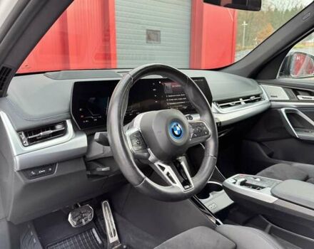 Белый БМВ iX1, объемом двигателя 0 л и пробегом 36 тыс. км за 37800 $, фото 18 на Automoto.ua