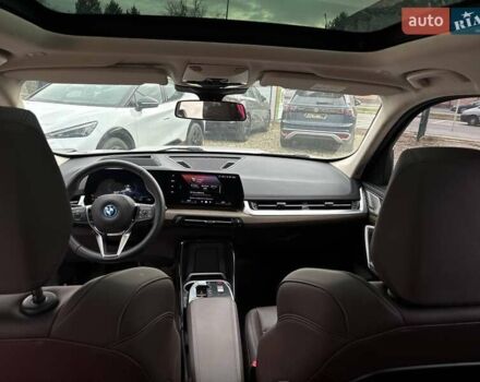 Белый БМВ iX1, объемом двигателя 0 л и пробегом 33 тыс. км за 28000 $, фото 53 на Automoto.ua