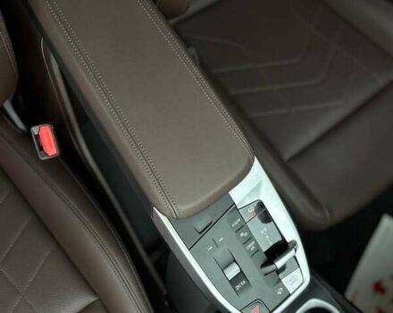 Белый БМВ iX1, объемом двигателя 0 л и пробегом 33 тыс. км за 28000 $, фото 26 на Automoto.ua