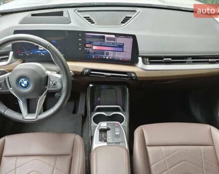 БМВ iX1 2023 в Львове на Automoto.ua Белый БМВ iX1, объемом двигателя 0 л и пробегом 27 тыс. км за 26000 $, фото 5 на Automoto.ua