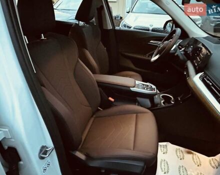 Білий БМВ iX1, об'ємом двигуна 0 л та пробігом 4 тис. км за 33000 $, фото 32 на Automoto.ua