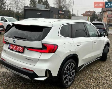 Белый БМВ iX1, объемом двигателя 0 л и пробегом 36 тыс. км за 28000 $, фото 5 на Automoto.ua