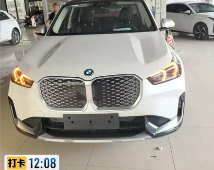 Белый БМВ iX1, объемом двигателя 0 л и пробегом 27 тыс. км за 25000 $, фото 2 на Automoto.ua