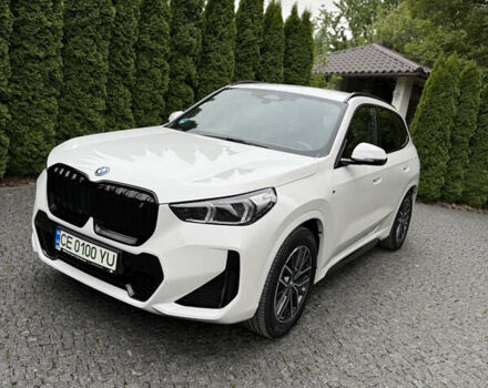 Белый БМВ iX1, объемом двигателя 0 л и пробегом 24 тыс. км за 40999 $, фото 7 на Automoto.ua
