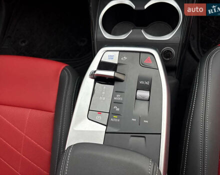 Білий БМВ iX1, об'ємом двигуна 0 л та пробігом 19 тис. км за 29000 $, фото 29 на Automoto.ua