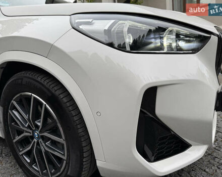 Белый БМВ iX1, объемом двигателя 0 л и пробегом 24 тыс. км за 40999 $, фото 22 на Automoto.ua