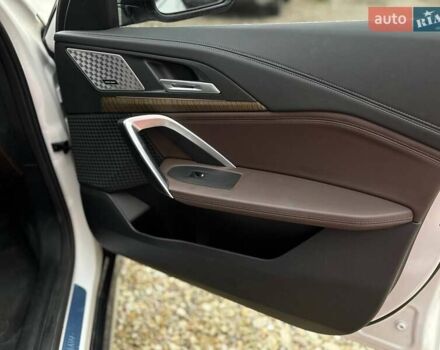 Белый БМВ iX1, объемом двигателя 0 л и пробегом 33 тыс. км за 28000 $, фото 21 на Automoto.ua