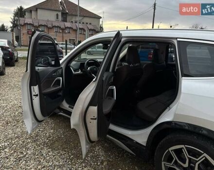 Белый БМВ iX1, объемом двигателя 0 л и пробегом 33 тыс. км за 28000 $, фото 61 на Automoto.ua