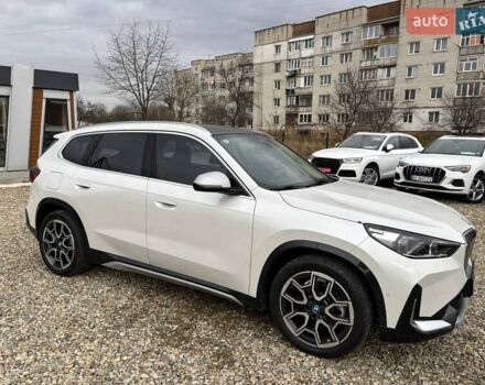Белый БМВ iX1, объемом двигателя 0 л и пробегом 33 тыс. км за 28000 $, фото 19 на Automoto.ua