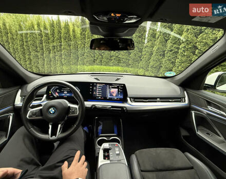 Белый БМВ iX1, объемом двигателя 0 л и пробегом 24 тыс. км за 40999 $, фото 43 на Automoto.ua