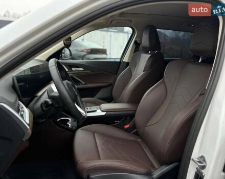 Белый БМВ iX1, объемом двигателя 0 л и пробегом 36 тыс. км за 28000 $, фото 20 на Automoto.ua
