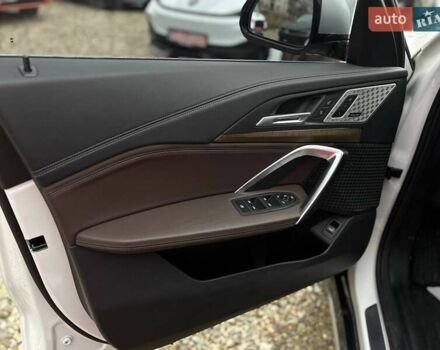 Белый БМВ iX1, объемом двигателя 0 л и пробегом 33 тыс. км за 28000 $, фото 27 на Automoto.ua