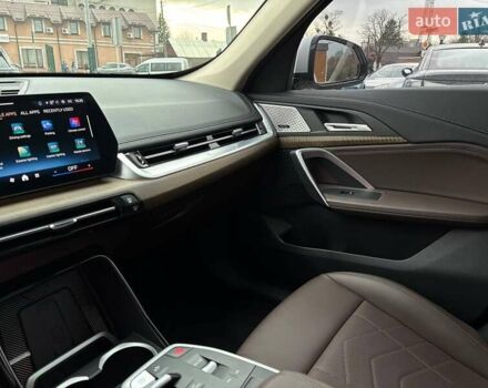 Белый БМВ iX1, объемом двигателя 0 л и пробегом 33 тыс. км за 28000 $, фото 48 на Automoto.ua