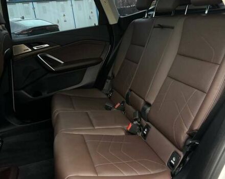 Белый БМВ iX1, объемом двигателя 0 л и пробегом 36 тыс. км за 28000 $, фото 53 на Automoto.ua