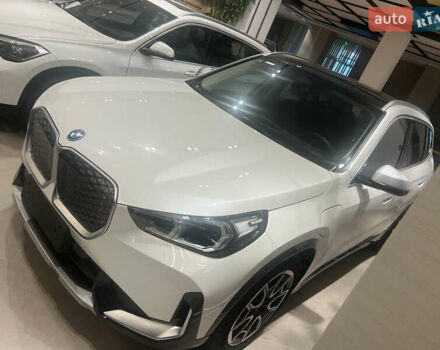 Белый БМВ iX1, объемом двигателя 0 л и пробегом 27 тыс. км за 25000 $, фото 5 на Automoto.ua