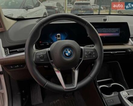 Белый БМВ iX1, объемом двигателя 0 л и пробегом 33 тыс. км за 28000 $, фото 34 на Automoto.ua