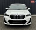 Белый БМВ iX1, объемом двигателя 0 л и пробегом 33 тыс. км за 42900 $, фото 1 на Automoto.ua