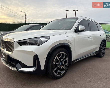 Білий БМВ iX1, об'ємом двигуна 0 л та пробігом 19 тис. км за 29000 $, фото 5 на Automoto.ua
