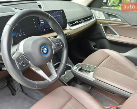 БМВ iX1 2023 в Львове на Automoto.ua Белый БМВ iX1, объемом двигателя 0 л и пробегом 27 тыс. км за 26000 $, фото 3 на Automoto.ua