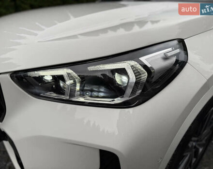 Белый БМВ iX1, объемом двигателя 0 л и пробегом 24 тыс. км за 40999 $, фото 4 на Automoto.ua