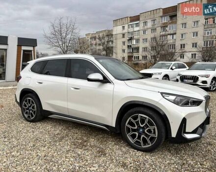 Белый БМВ iX1, объемом двигателя 0 л и пробегом 33 тыс. км за 28000 $, фото 18 на Automoto.ua