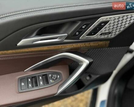 Белый БМВ iX1, объемом двигателя 0 л и пробегом 36 тыс. км за 28000 $, фото 19 на Automoto.ua