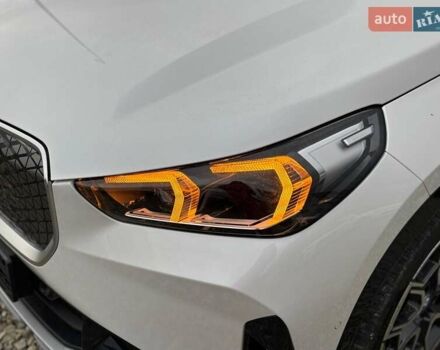 Белый БМВ iX1, объемом двигателя 0 л и пробегом 33 тыс. км за 28000 $, фото 9 на Automoto.ua