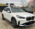 Белый БМВ iX1, объемом двигателя 0 л и пробегом 33 тыс. км за 28000 $, фото 2 на Automoto.ua