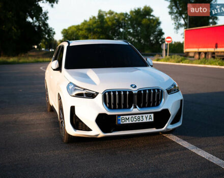 Белый БМВ iX1, объемом двигателя 0 л и пробегом 15 тыс. км за 38000 $, фото 1 на Automoto.ua