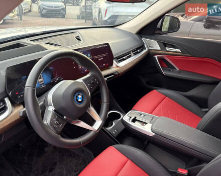 Білий БМВ iX1, об'ємом двигуна 0 л та пробігом 19 тис. км за 29000 $, фото 23 на Automoto.ua