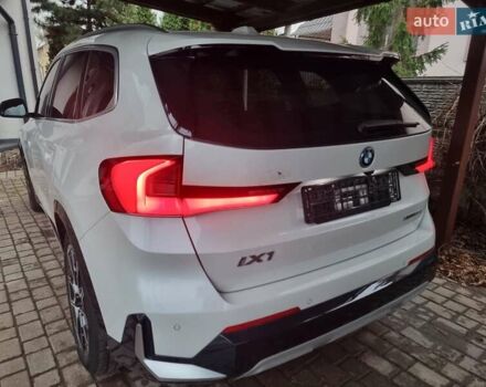 Белый БМВ iX1, объемом двигателя 0 л и пробегом 40 тыс. км за 29700 $, фото 1 на Automoto.ua