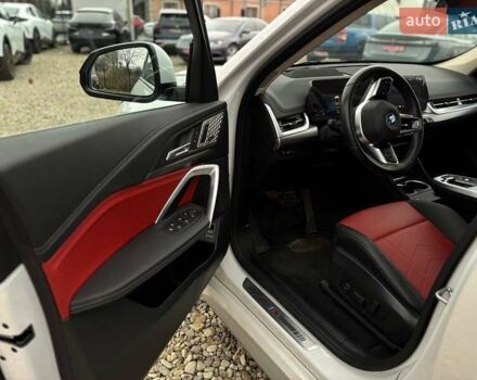 Білий БМВ iX1, об'ємом двигуна 0 л та пробігом 22 тис. км за 29000 $, фото 27 на Automoto.ua