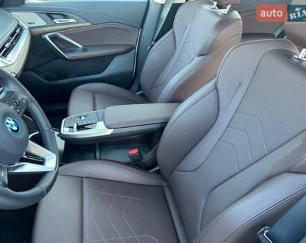 Белый БМВ iX1, объемом двигателя 0 л и пробегом 16 тыс. км за 31000 $, фото 14 на Automoto.ua