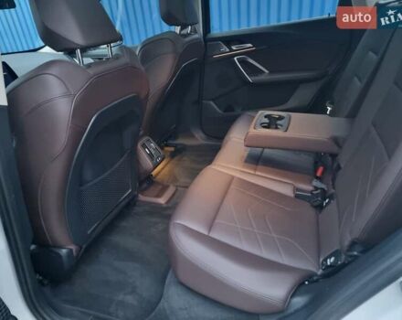 Белый БМВ iX1, объемом двигателя 0 л и пробегом 40 тыс. км за 29700 $, фото 8 на Automoto.ua
