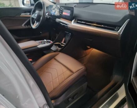 Белый БМВ iX1, объемом двигателя 0 л и пробегом 40 тыс. км за 29700 $, фото 4 на Automoto.ua