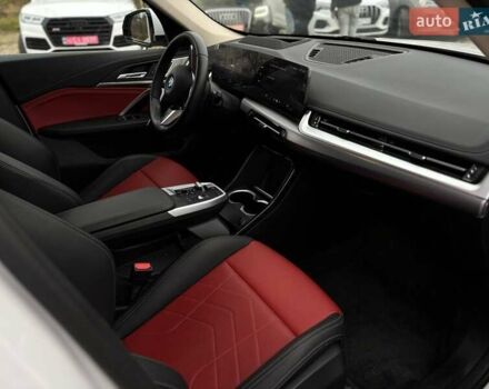 Білий БМВ iX1, об'ємом двигуна 0 л та пробігом 22 тис. км за 29000 $, фото 21 на Automoto.ua