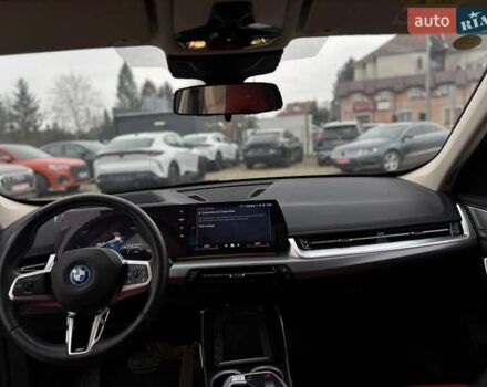 Білий БМВ iX1, об'ємом двигуна 0 л та пробігом 22 тис. км за 29000 $, фото 50 на Automoto.ua