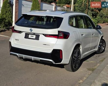 Белый БМВ iX1, объемом двигателя 0 л и пробегом 10 тыс. км за 32800 $, фото 8 на Automoto.ua