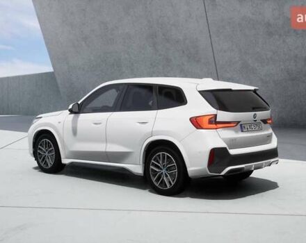 Белый БМВ iX1, объемом двигателя 0 л и пробегом 2 тыс. км за 50149 $, фото 10 на Automoto.ua