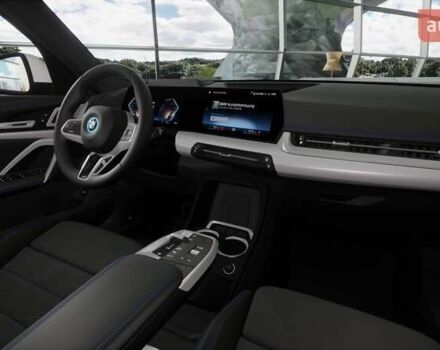 Белый БМВ iX1, объемом двигателя 0 л и пробегом 2 тыс. км за 50149 $, фото 5 на Automoto.ua